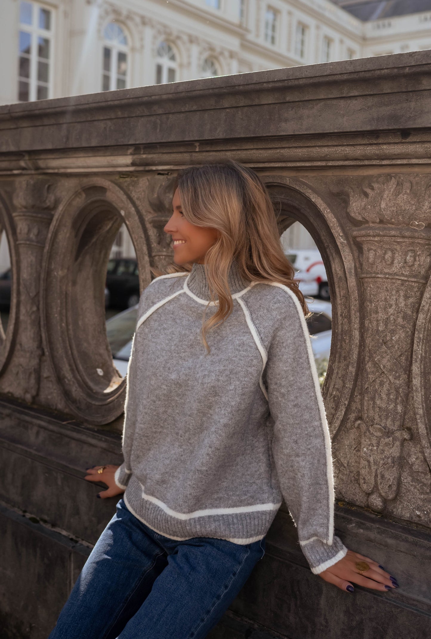 Louise Boutique - Pull en tricot gris