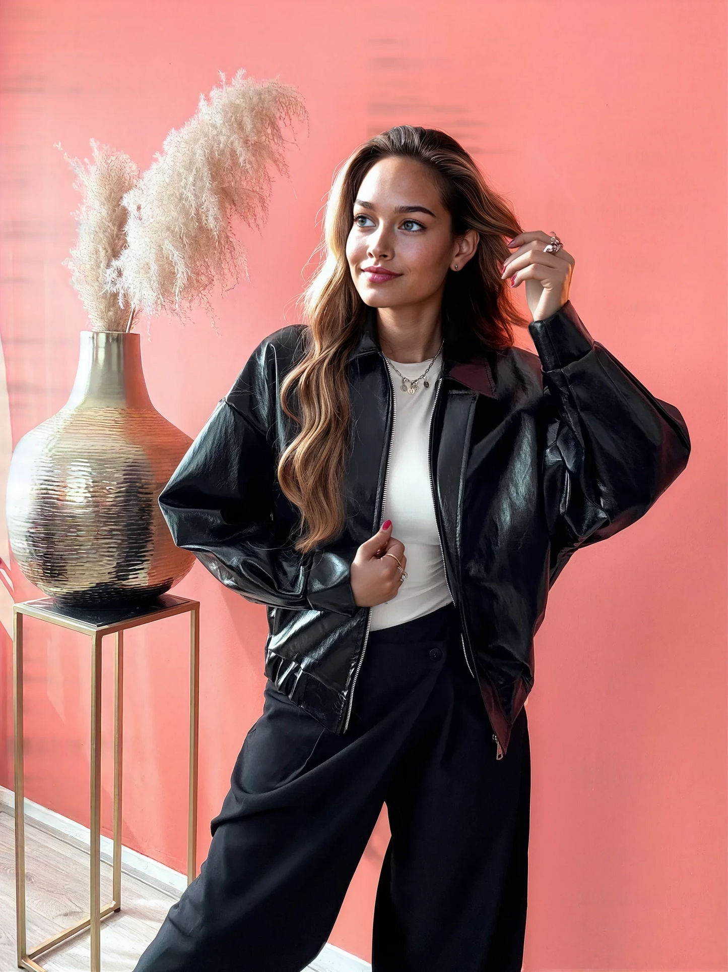 Louise Boutique - Bomber Brillant Noir