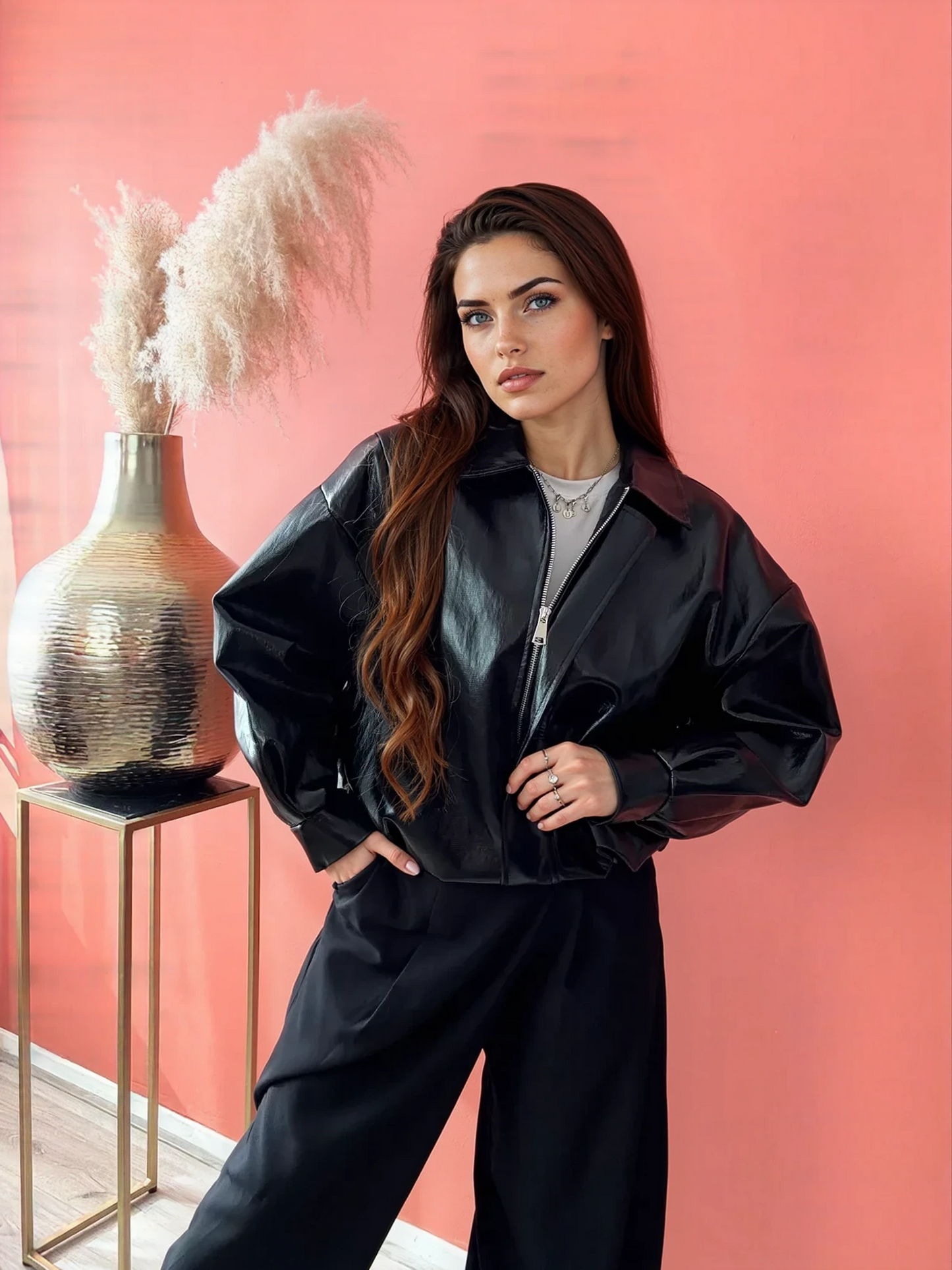 Louise Boutique - Bomber Brillant Noir