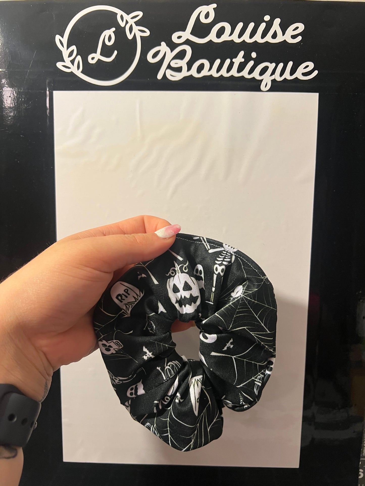 One standard size scrunchie Halloween fright